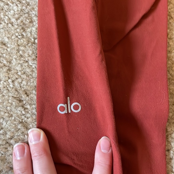 ALO Yoga Red Leggings - Picture 5 of 6